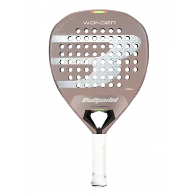 Bullpadel Wonder 2026 — Claudia Fernández