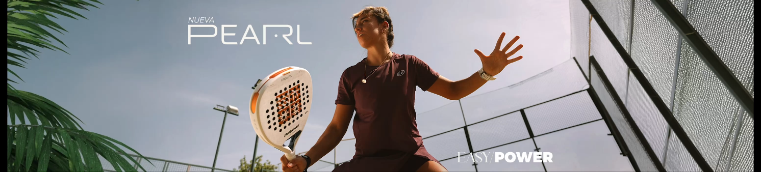 Bea González apresenta em Málaga a nova Bullpadel PEARL 2027